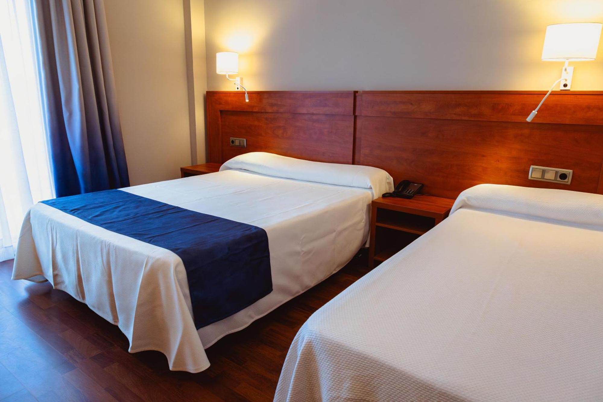 Port Denia Hotell Eksteriør bilde