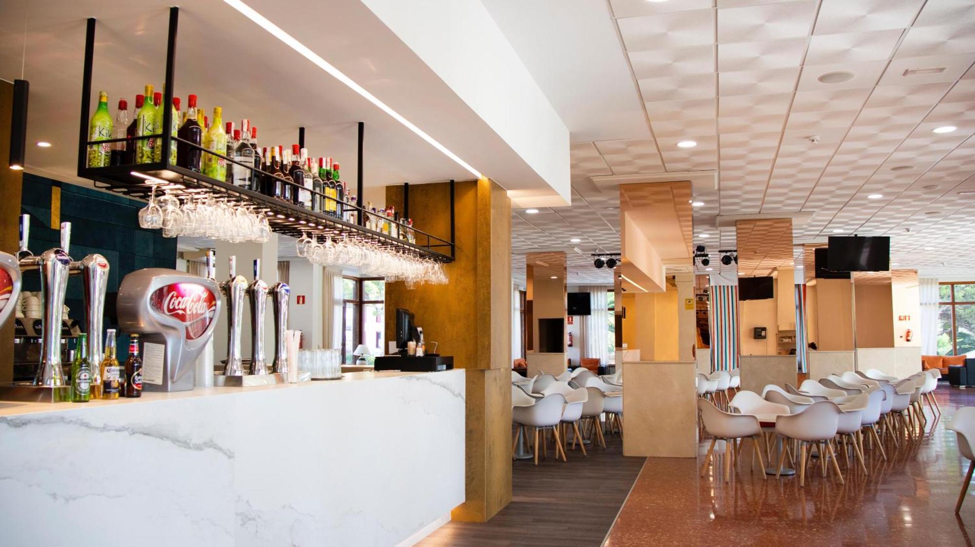 Port Denia Hotell Eksteriør bilde